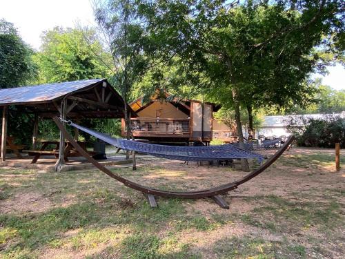 Seguin House | Safari Cabin B