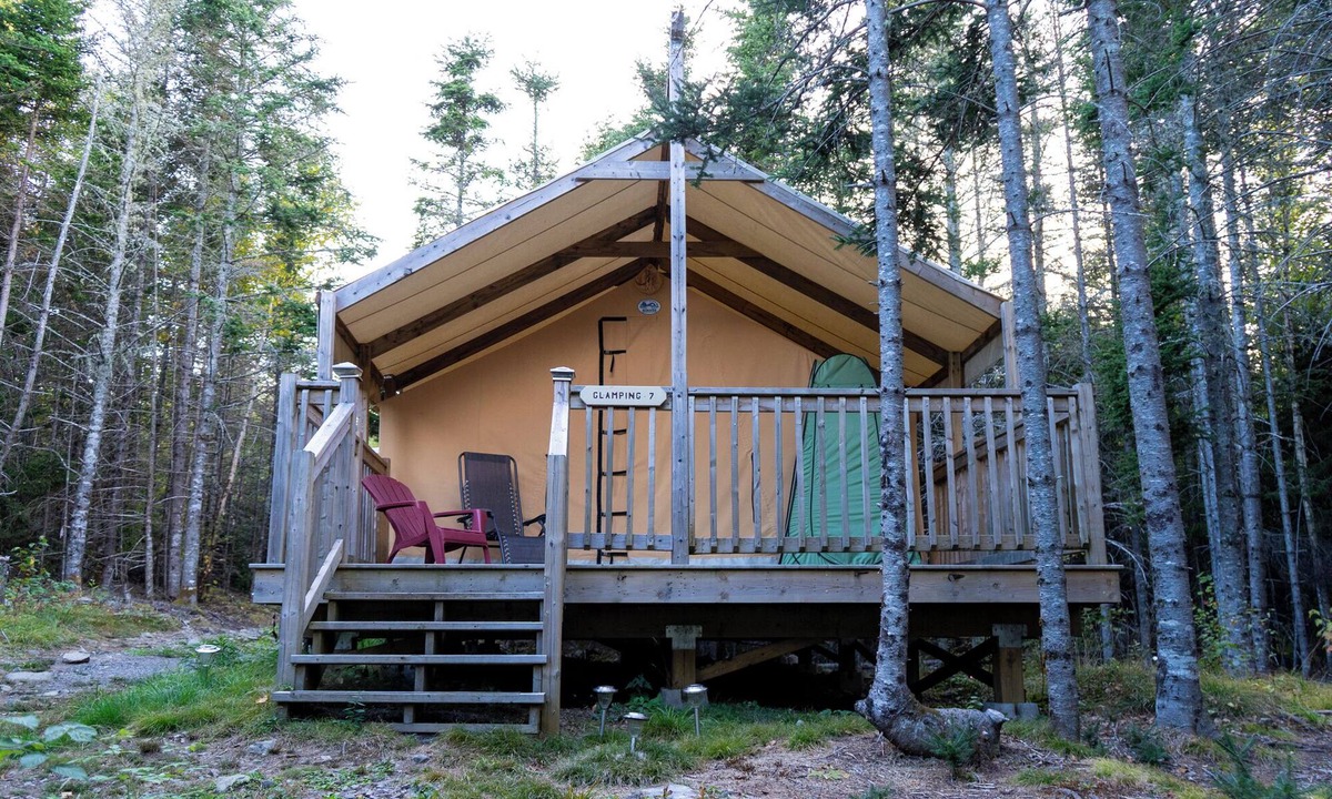 Saint Patrick RV Rental | Safari Glamping Tent | Forest Retreat & Hot Tubs!