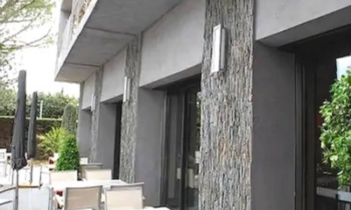 Carpentras Hotel | Safari Hotel