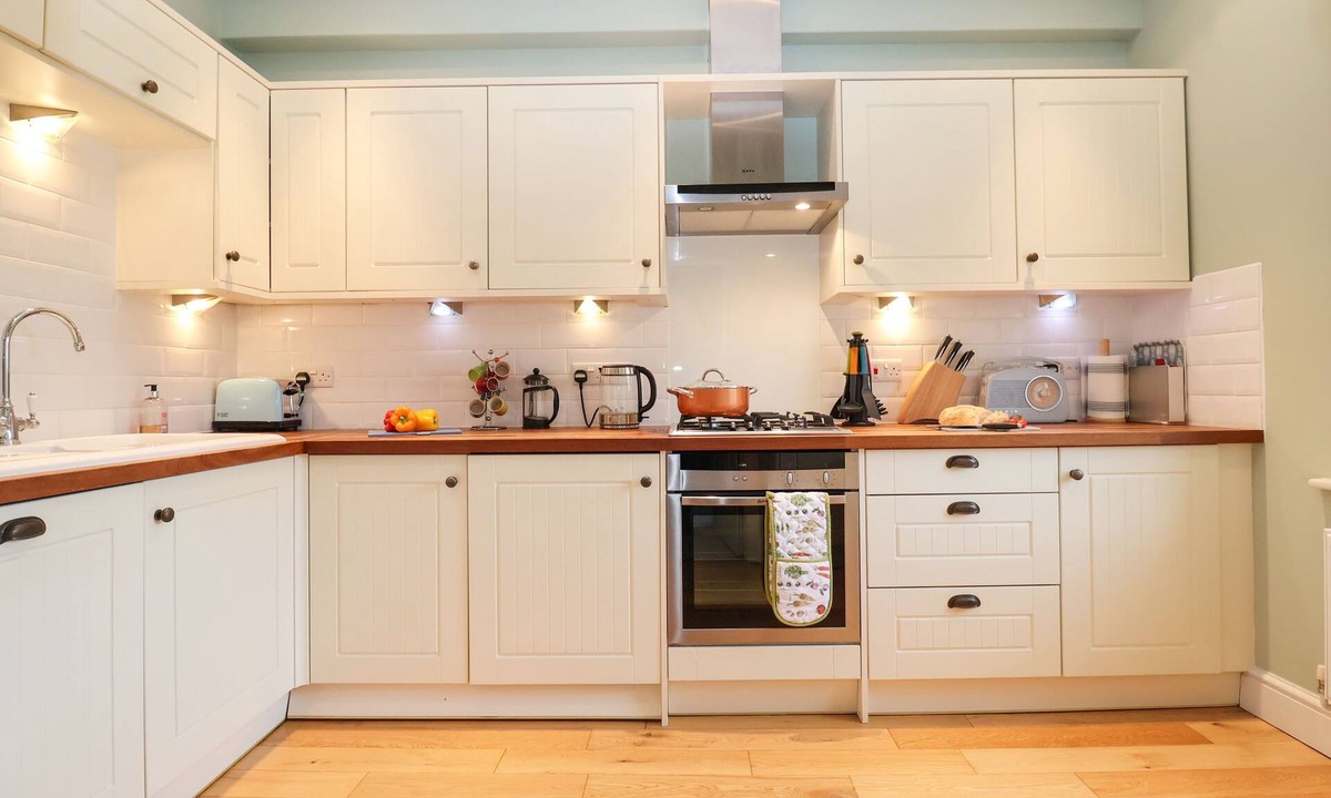 Blythburgh Cottage | Saffron, Blythview