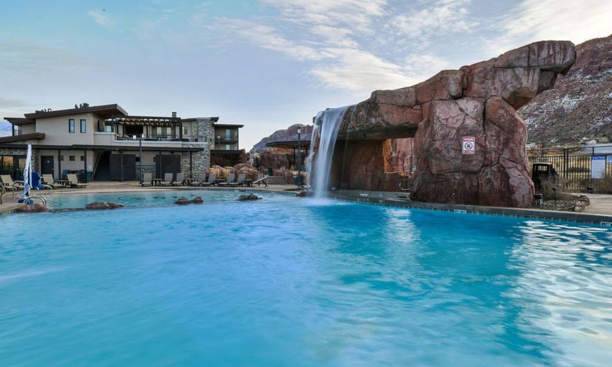 Moab South Valley Condo | Sage Creek 3BR Condo Pool - Desert Moab Escape C2