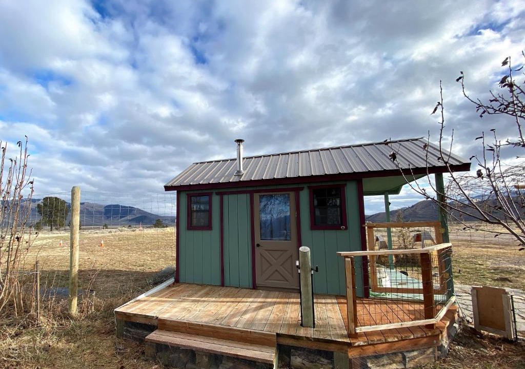 Hot Springs Apartment | Sage Oasis Garden Tea Cabin