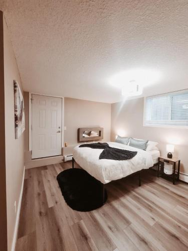 Bridgeland Apartment | Sage on the Bow - Central Spacious Condo