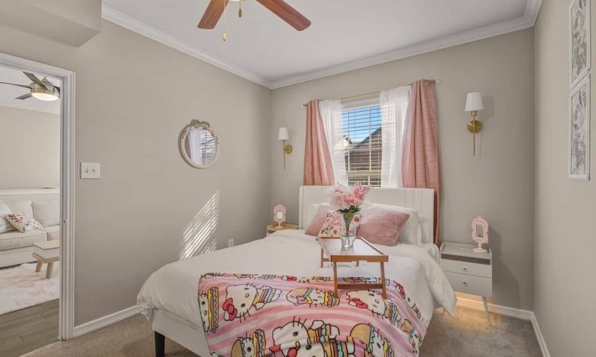 North Richland Hills Apartment | Sage Retreat | Chic Fetch Stay Near AT&T Stadium