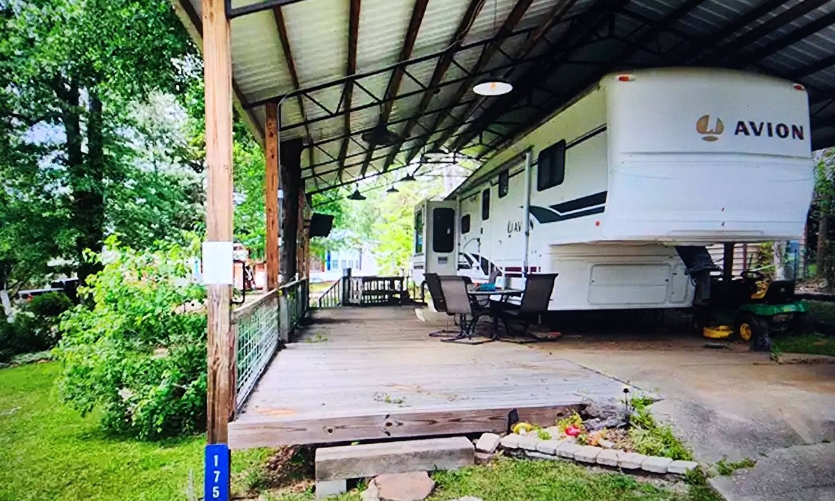 Georgetown House | Sail boat retreat