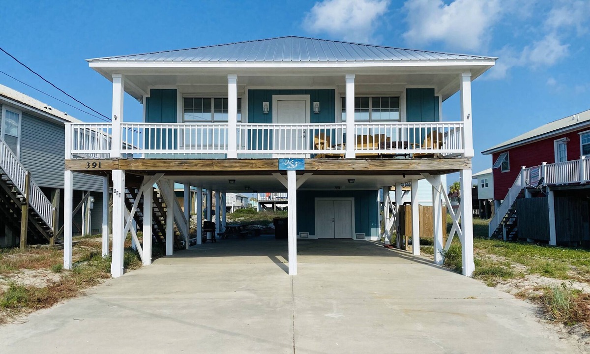 Fort Morgan House | 🏖Sailor’s Sky! Beautiful,4BR 3BA DOG FRIENDLY, sleeps 11! SPRING DATES OPEN!