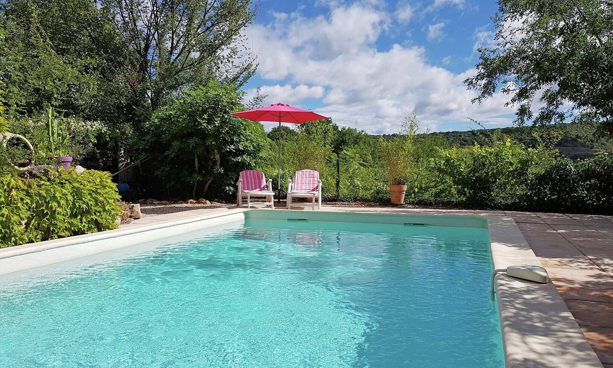 Saint-Bres Villa | Saint-Brès: Pool & Nature