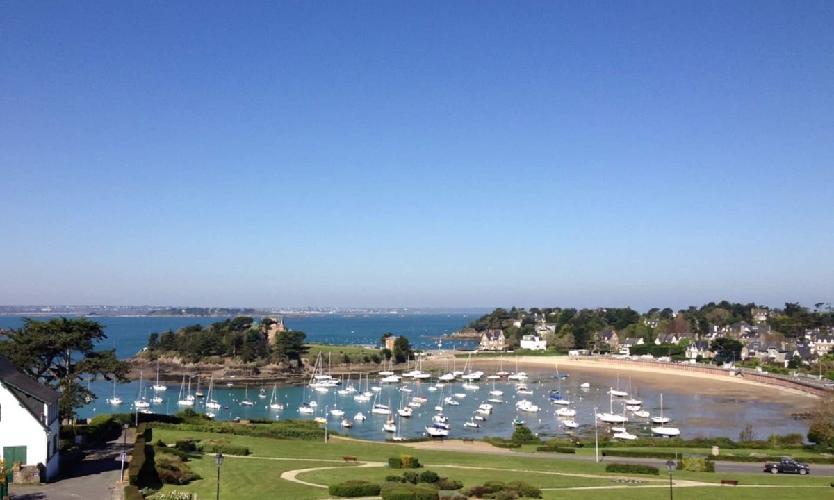 Saint-Briac-sur-Mer Villa | Saint-Briac sea view. Large traditional captain's house