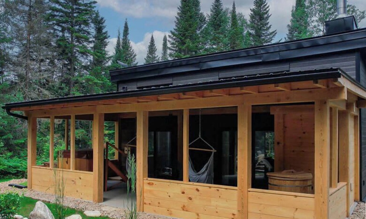 Notre-Dame-de-la-Merci Ski Chalet | Saint-Donat | Spa, Sauna: 2 nights/1 free