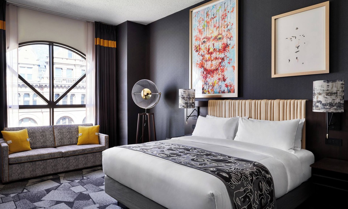 East Town Hotel | Saint Kate - The Arts Hotel