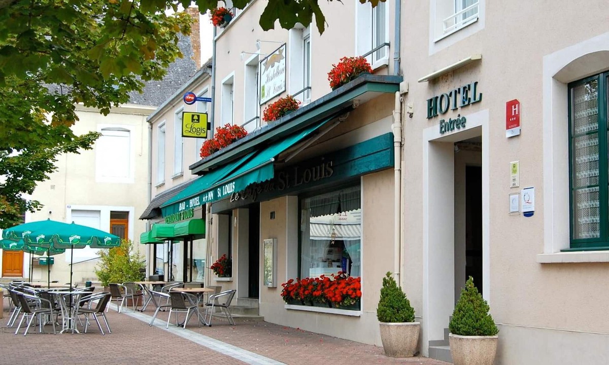 La Suze-sur-Sarthe Hotel | Saint-Louis