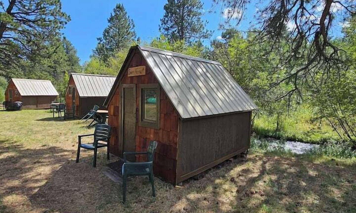 Saddlestring House | Saint Nectarios Monastic Cottage