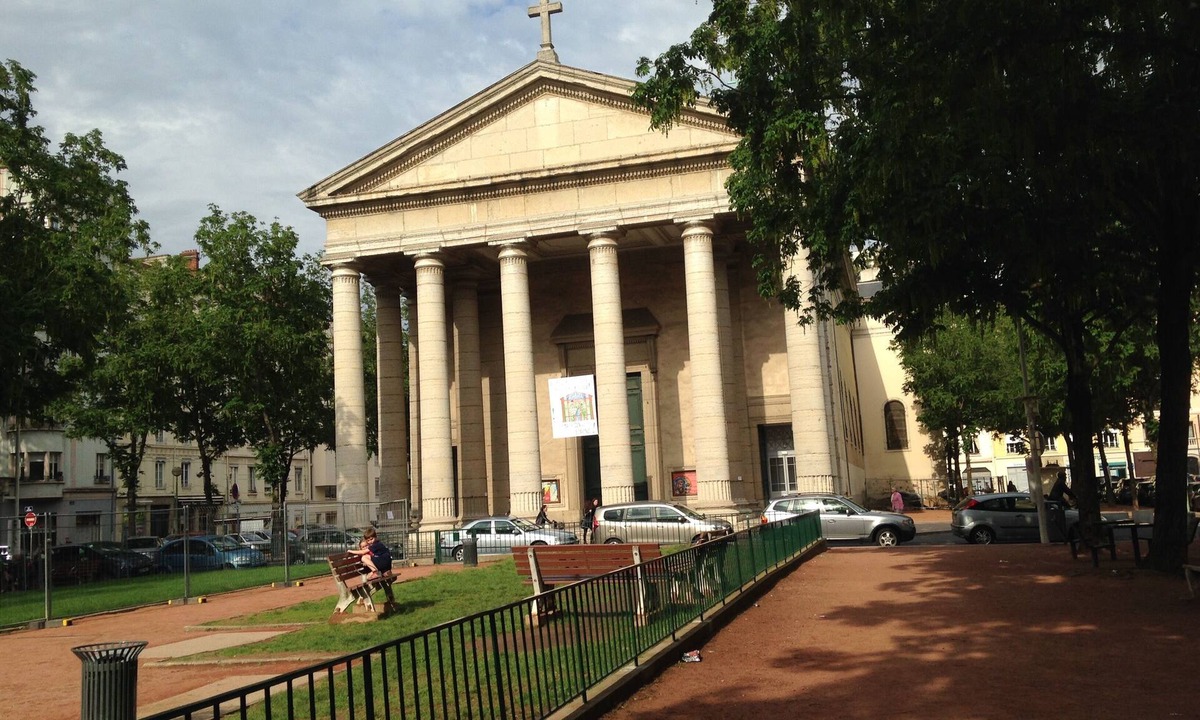 Moliere - Edgard Quinet Apartment | Saint Pothin Village