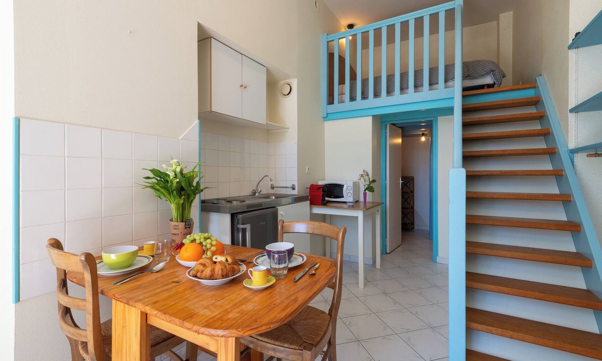 Laval Apartment | Sainte-Catherine - 500m centre-ville