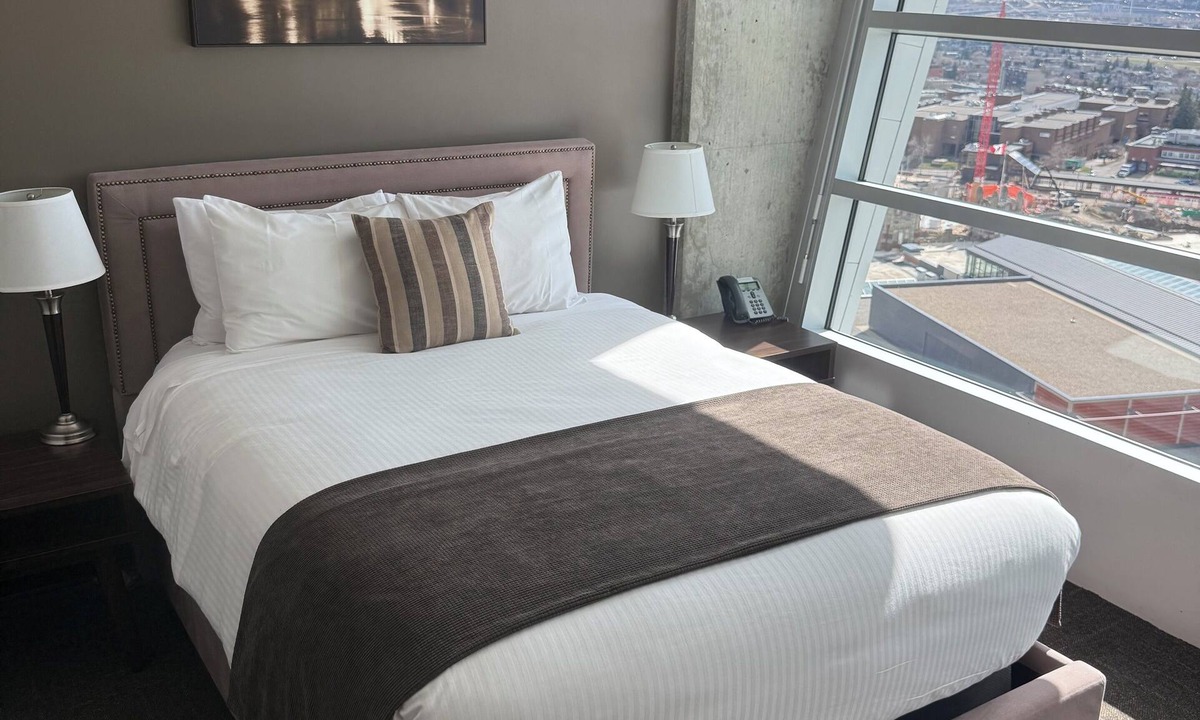 Hillhurst Hotel | Sait