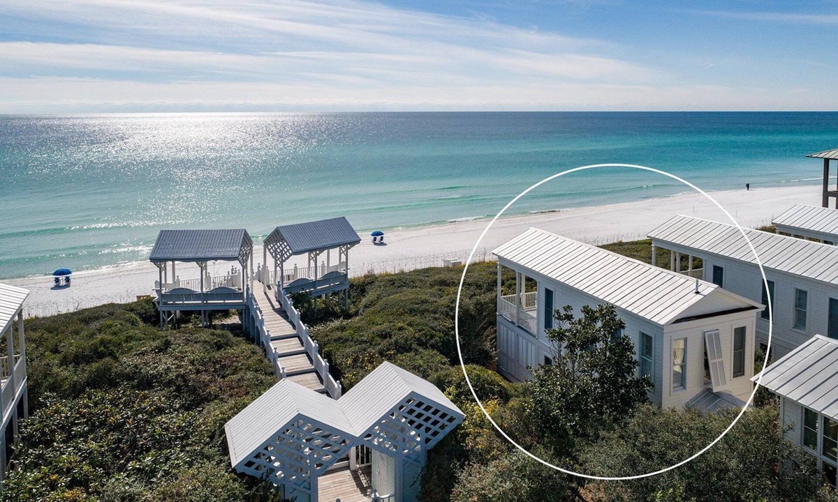 Seaside House | SALE~"Magnolia Honeymoon Cottage"~Seaside Beachfront~Chairs/Umbrella~Bikes~2