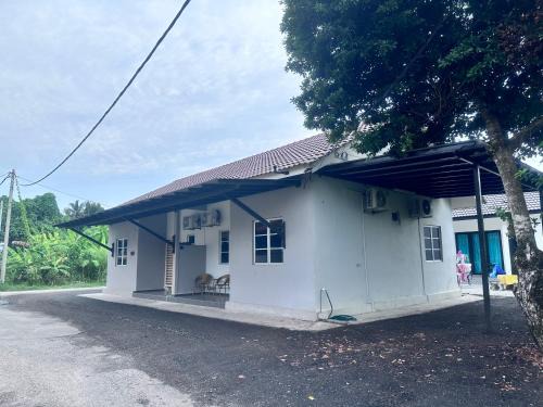 Wakaf Che Yeh House | Saliff Cottage 1