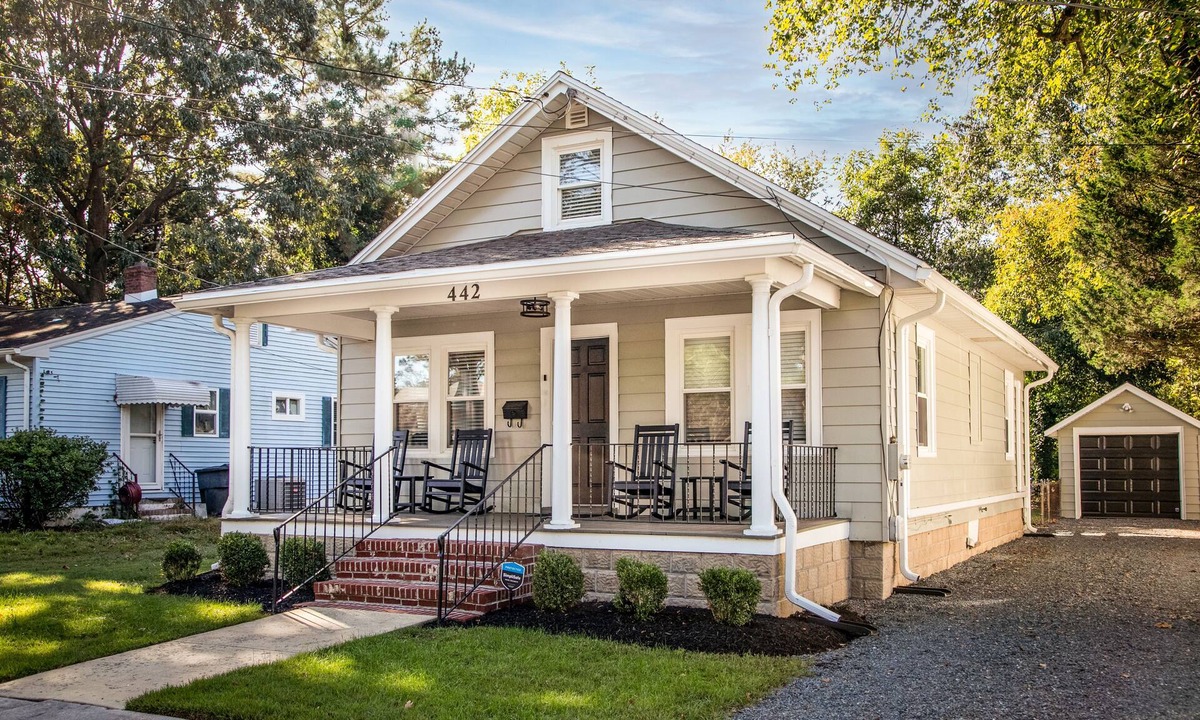 Salisbury House | Salisbury Hideaway