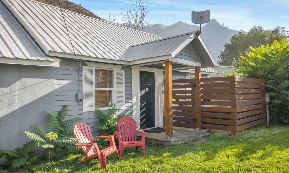 Riggins Cabin | Salmon River Cabin #206