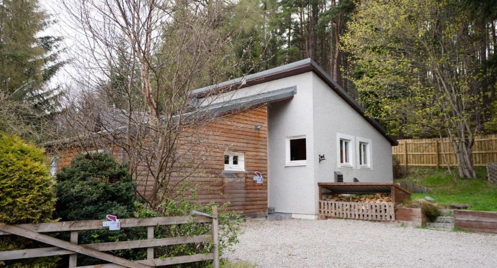 Carrbridge House | Salmon Run Lodge