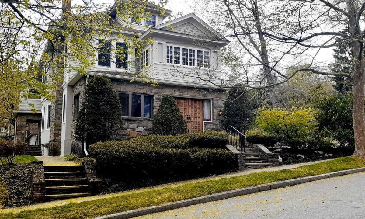 Forest Grove Apartment | SalsVista 2nd Floor Corner Apt