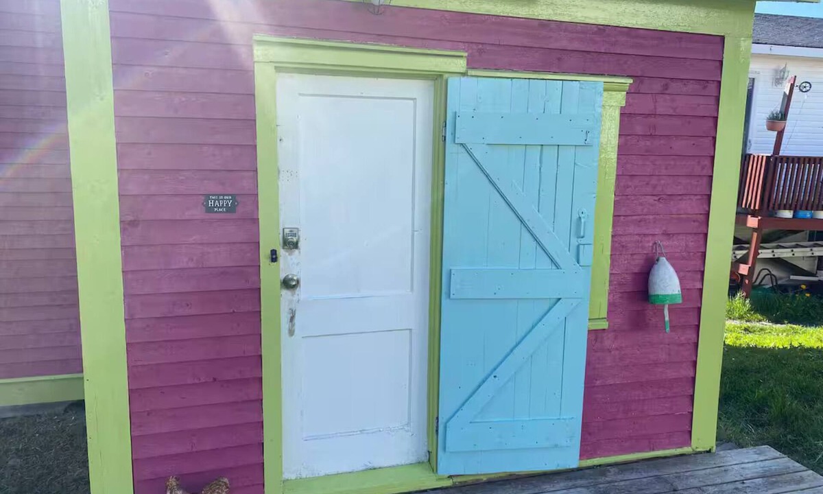 Newfoundland House | Salt box on Brinson’s