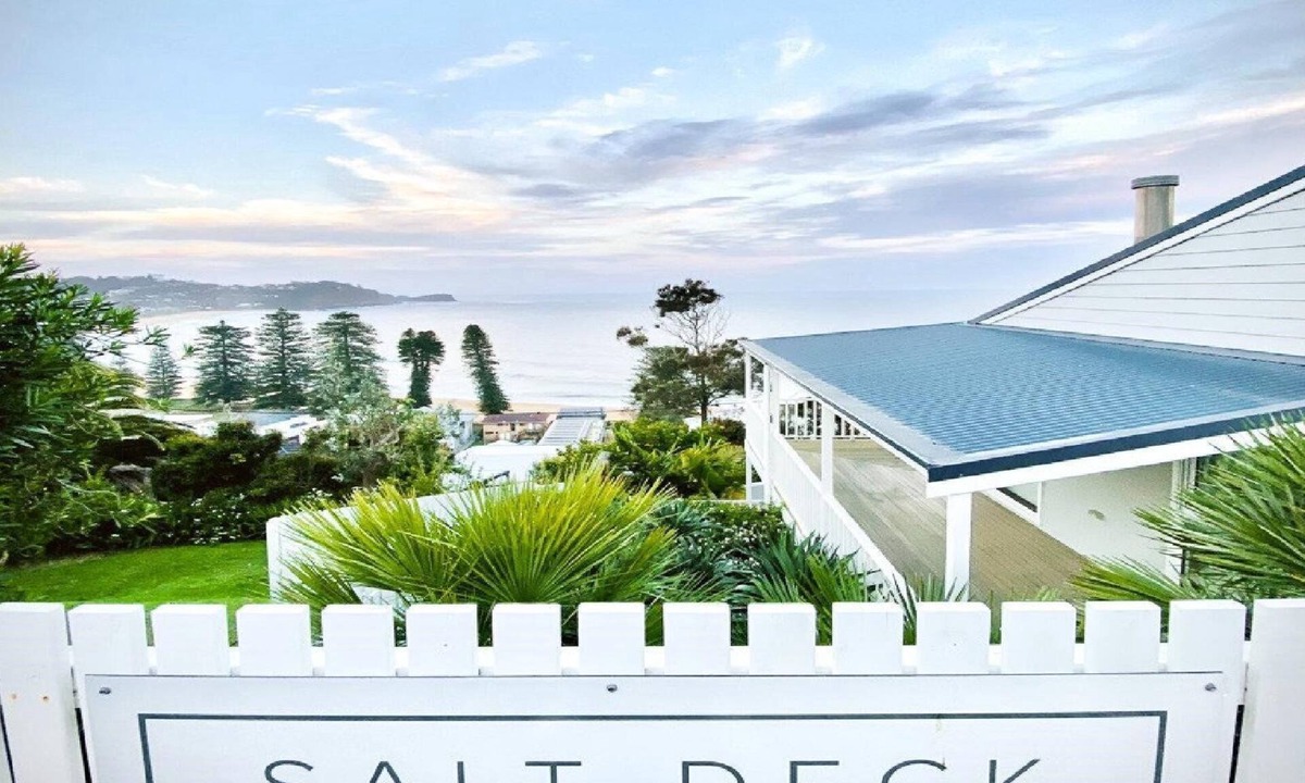Avoca Beach Apartment | SALT DECK - THE UPPER DECK | Accom Holiday