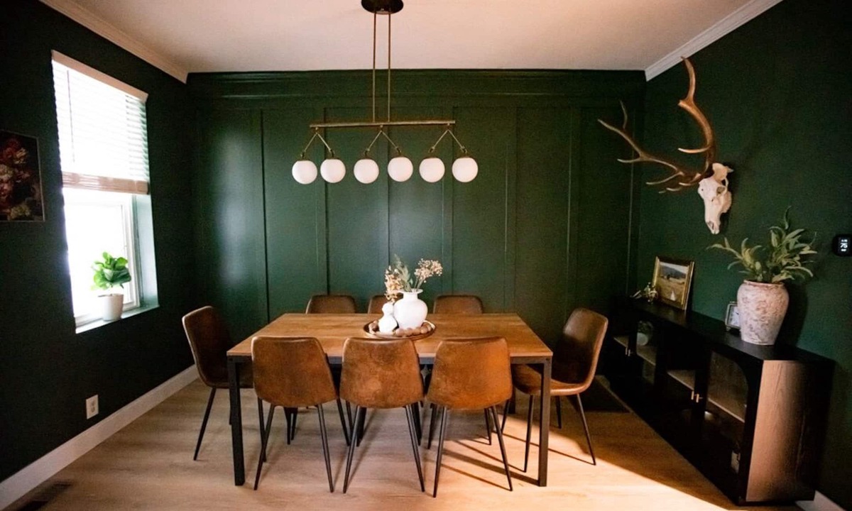 Waterloo Cottage | Salt & Honey Cottage Walk to Dining & Pet Friendly
