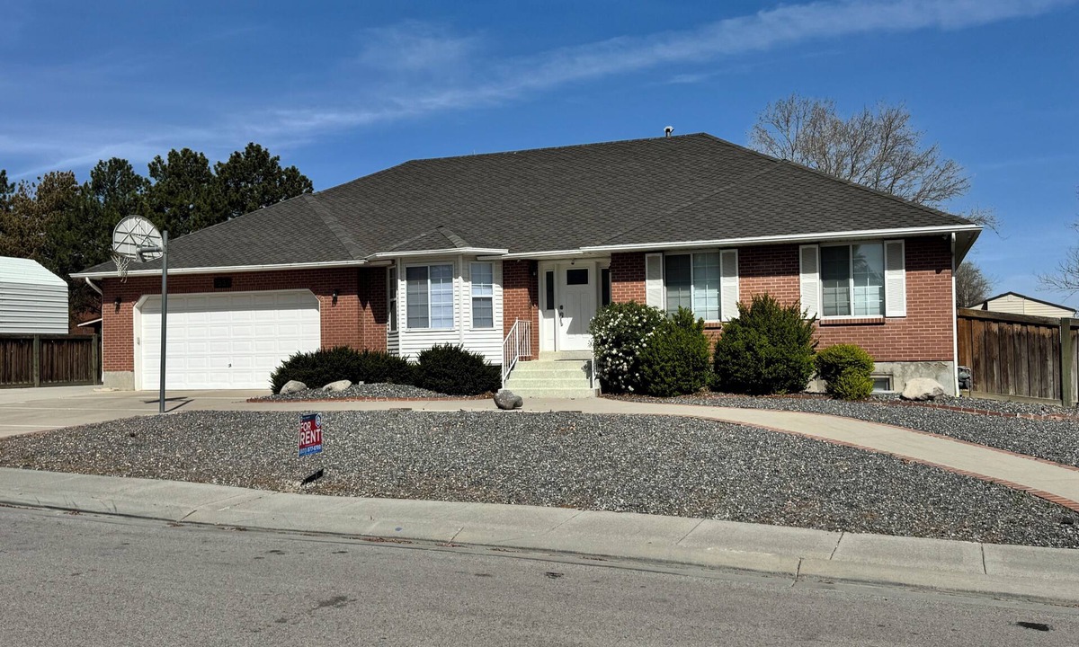 South Jordan House | Salt Lake County Housing