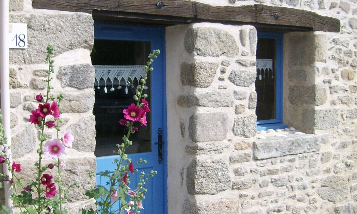 Guerande House | Salt worker's house, warm setting in a privileged environment