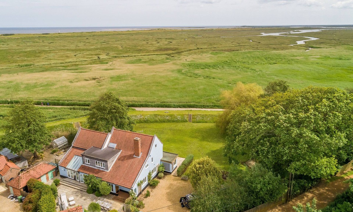 Deepdale House | Saltingsgarth, Brancaster, Norfolk