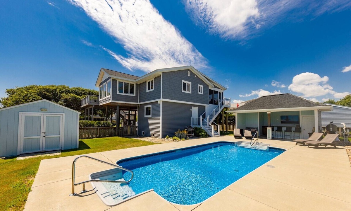 Sandbridge House | Saltwater Sanctuary- Pool, Walk 2 Beach!