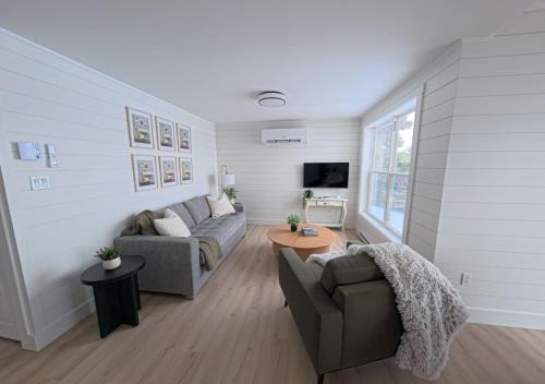 Port Saunders Apartment | Saltwater Steeple