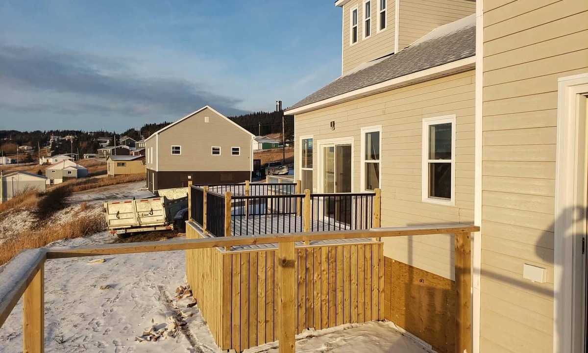 Port Saunders House | Saltwater Steeple- Harbour Suite