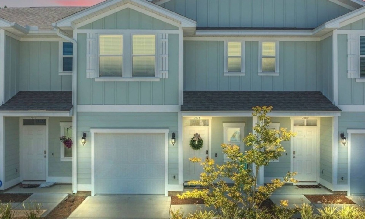 Thomas Drive House | Salty Kisses - 3 miles to beach, pool, gameroom theater room, close to Pier Park