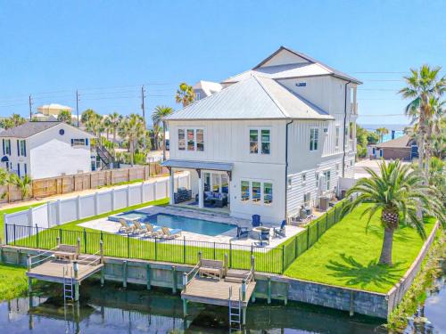 Laguna Beach Estates House | Salty Seahorse