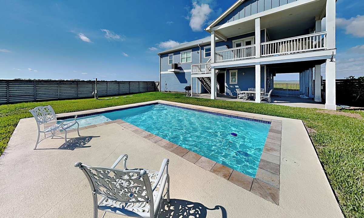 Rockport House | Salty Sunrise | Bayfront Views + Private Pool