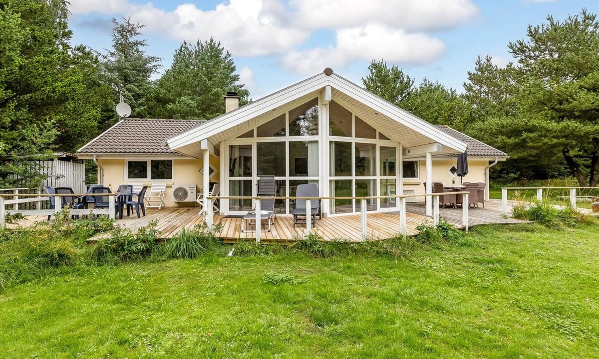 Lodbjerg Hede House | "Samine" - 2km from the sea by Interhome