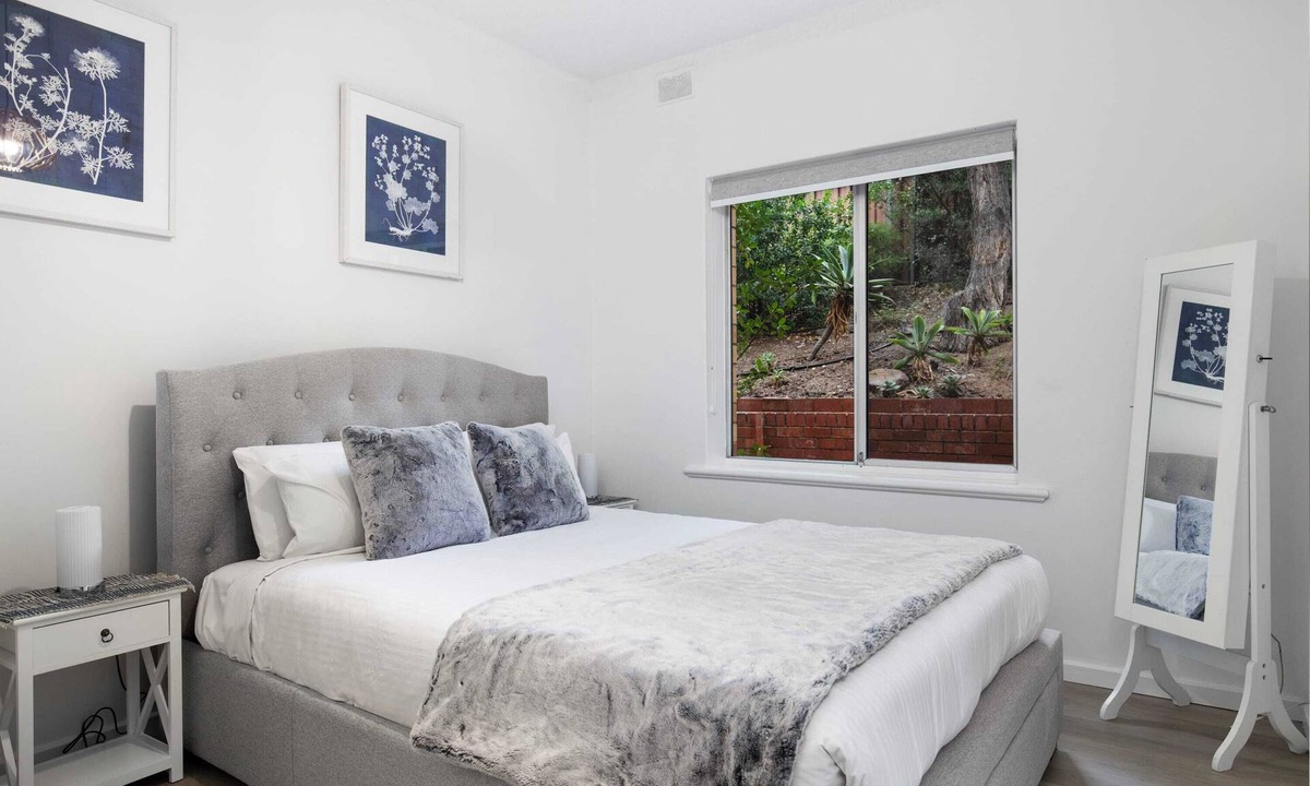 Henley Beach South Apartment | Sammy's Seaside Hideaway in Henley Beach