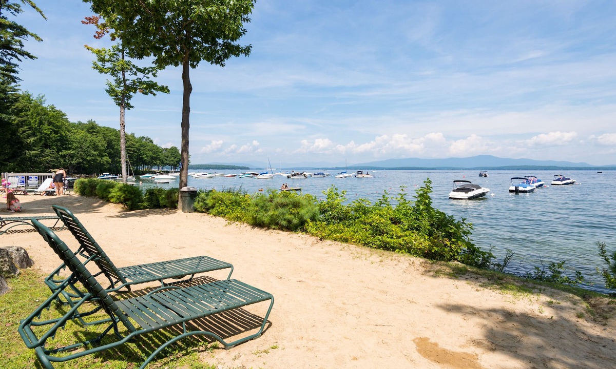Gilford Condo | Samoset - 2 bedrooms plus loft, 2 baths, sleeps 6