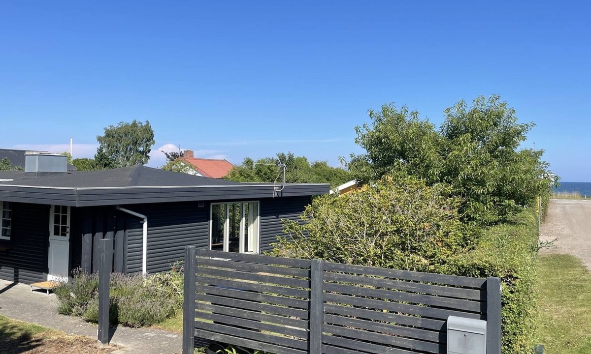 Ajstrup House | "Sampsa" - 75m from the sea by Interhome
