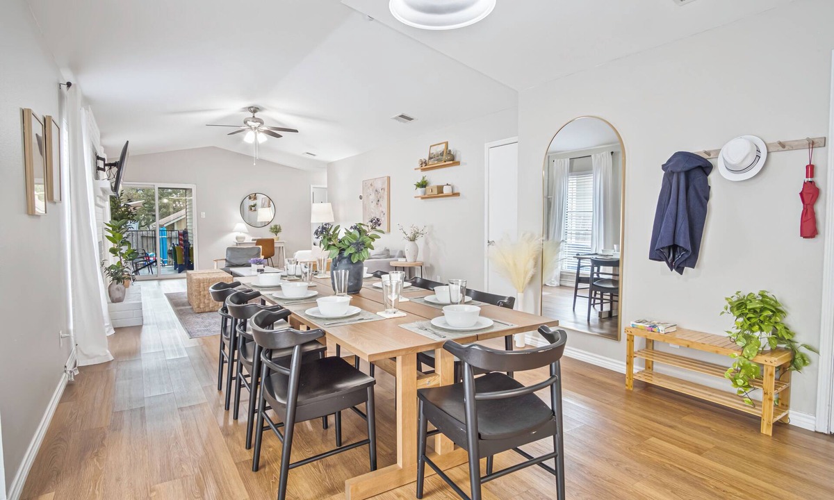 San Antonio House | San Antonio Gem! Heated Pool, Games, Gym & Cozy Comforts