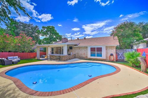 San Antonio House | San Antonio Oasis w/Hot Tub, Pool & Outdoor Bar!