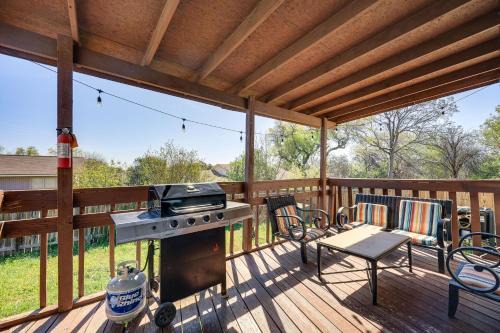 Heritage House | San Antonio Retreat w/Fenced Pool, Near SeaWorld