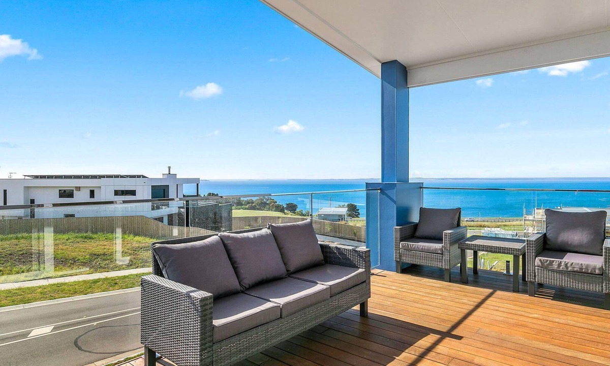 San Remo House | San Freemo - sleeps 12