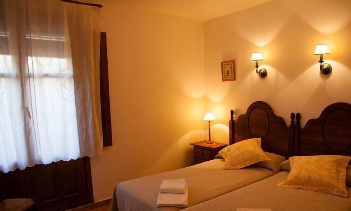 Alquezar Cottage | San Hipólito Apartment for 8 people