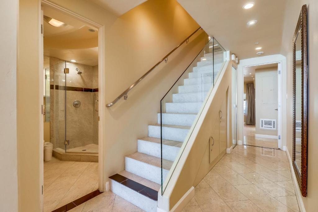 Mission Beach Apartment | San Juan #3 Getaway Unit #3