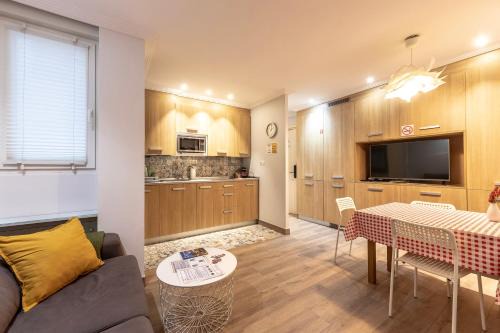 Basurtu Apartment | San Mames Termibus by Aston Rentals