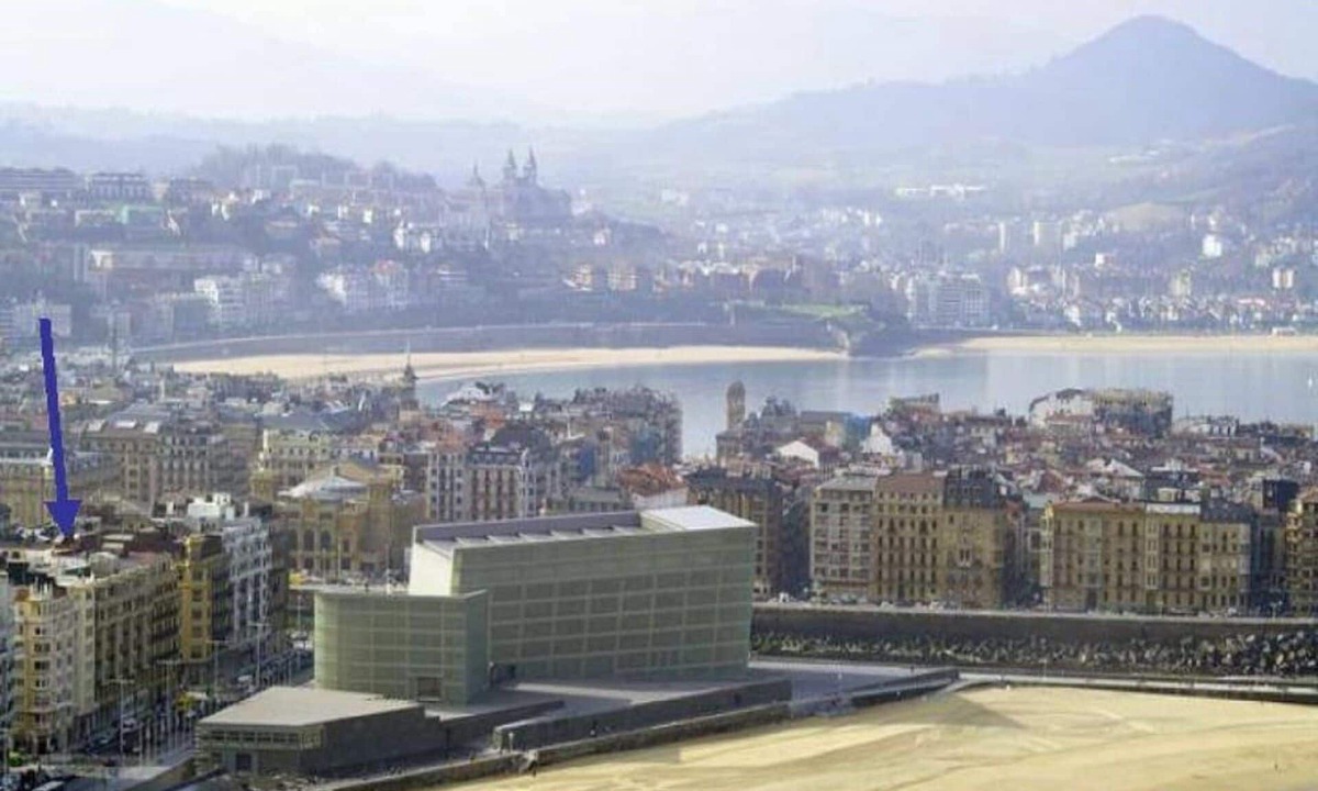 Gros Condo | SAN SEBASTIAN next to the BEACH, VERY SPACIOUS FLAT. Optional parking ESS00505