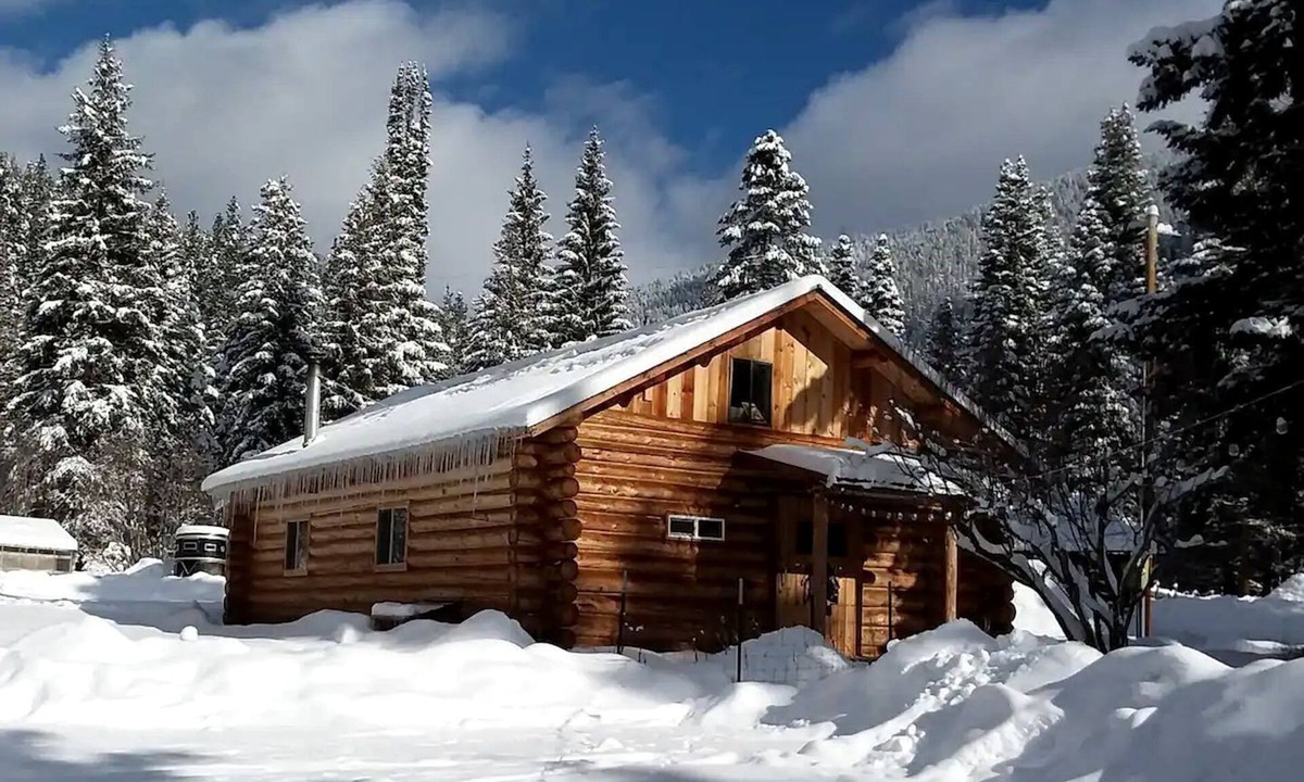 Alberton Cabin | Sanctuary Farm Log Cabin Mountain Getaway, Alberton, MT